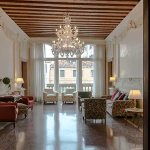 Luxury Balcony Apartment