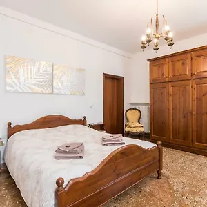 Ca' Dada Apartment